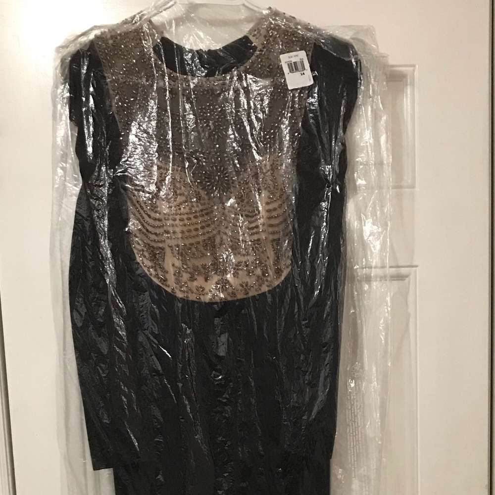 Evening dress - Picture 2 of 5